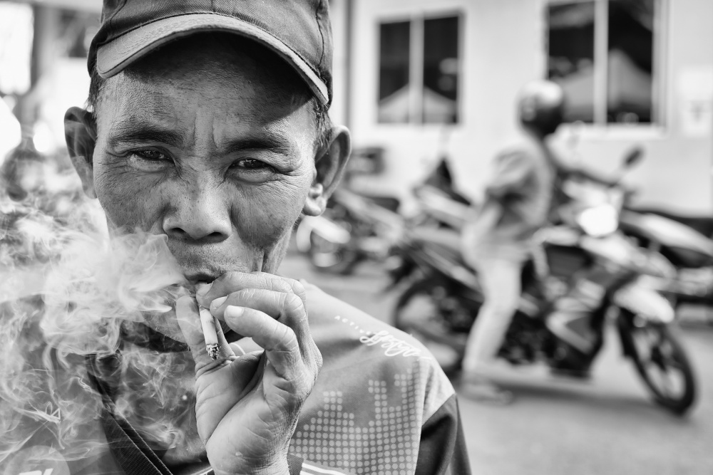 Puff of Smoke von Kieron Long