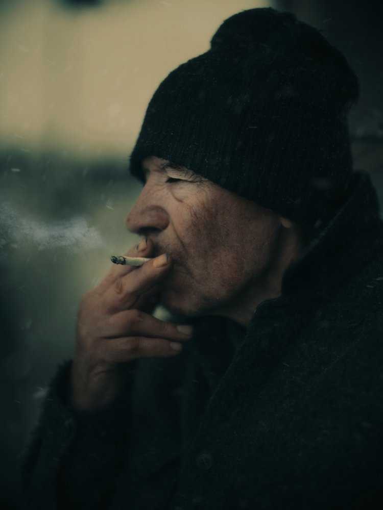 one smoke von Koki Jovanovic