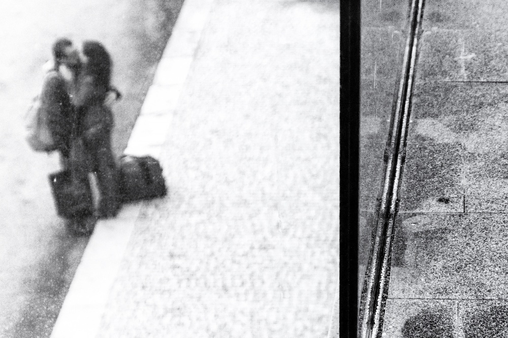 Never Tear Us Apart von Laura Mexia