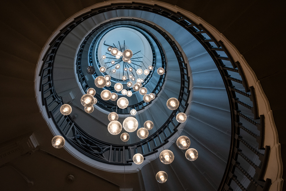 suspension von Linda Wride