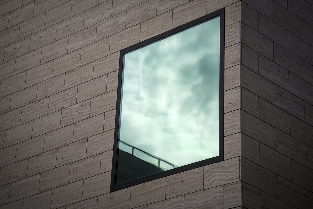 when storm clouds gather von Linda Wride