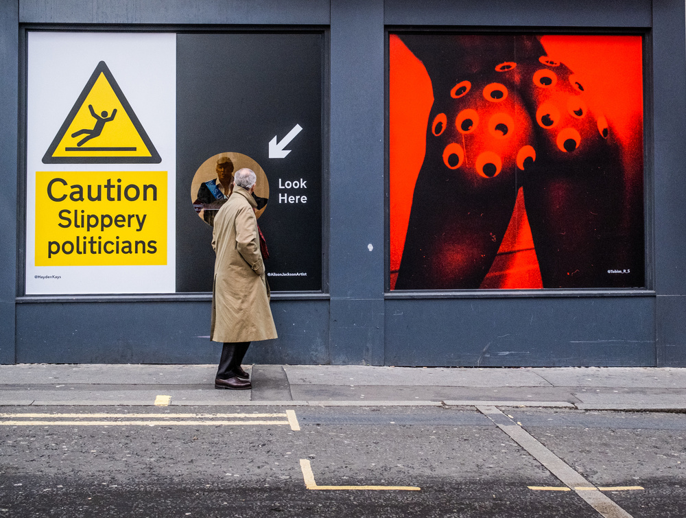 Look inside von Lorenzo Grifantini