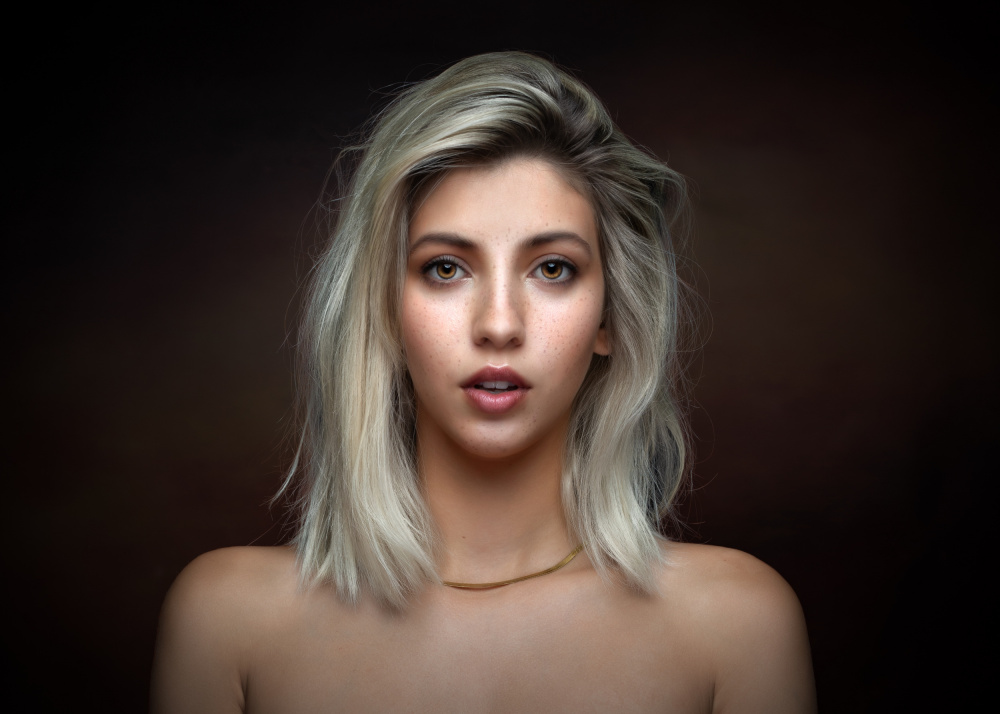 Light Freckled Beauty von Luc Stalmans