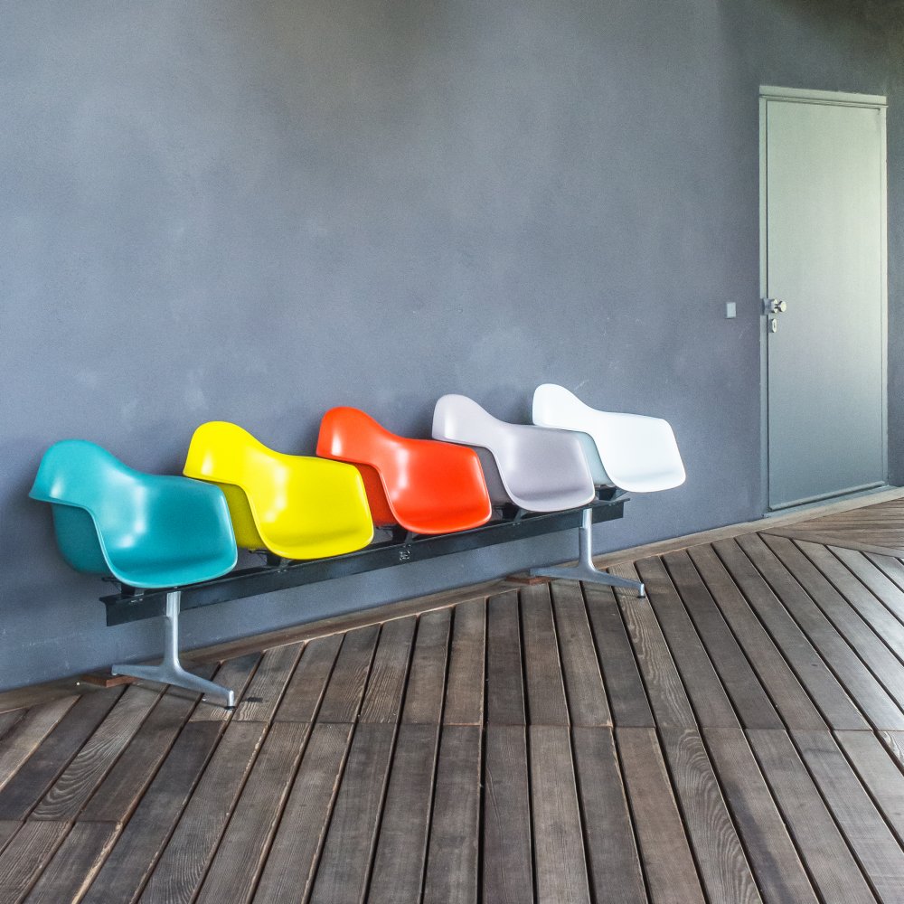 Take a seat von Luc Vangindertael (laGrange)