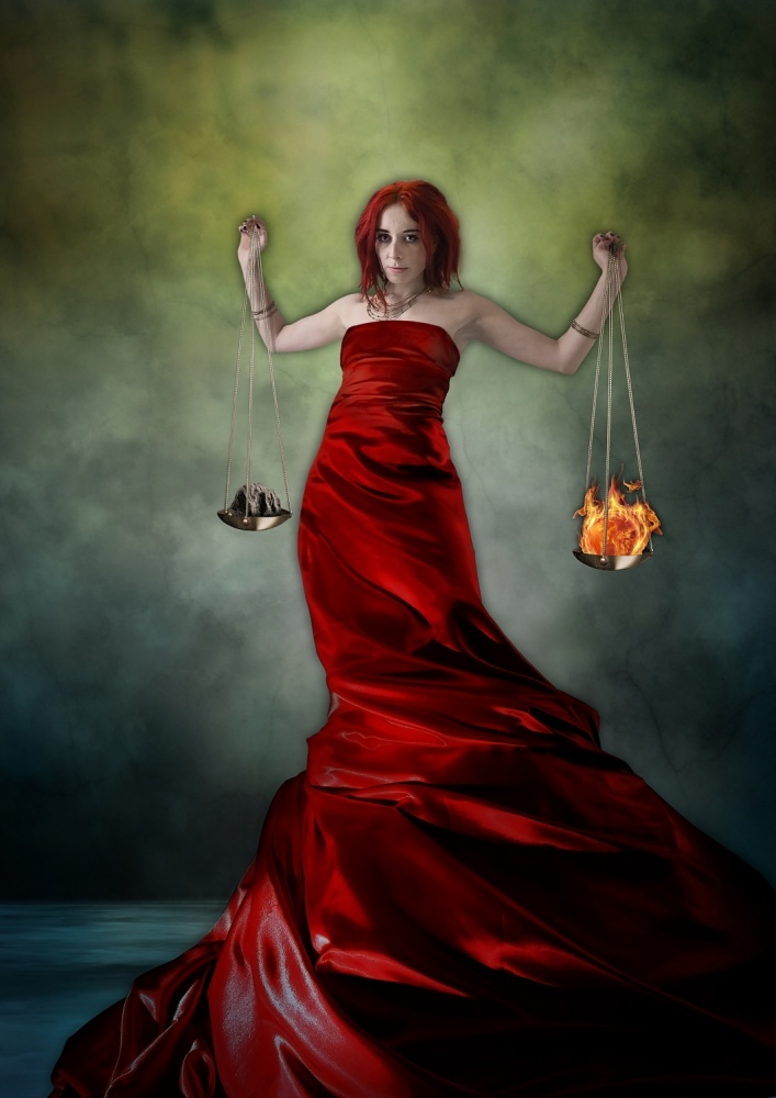 Justice von Lucyna Łazarska  ( Lucynda Lu )