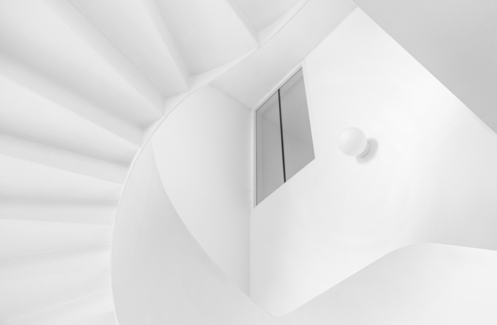 a whiter shade of pale von Lus Joosten