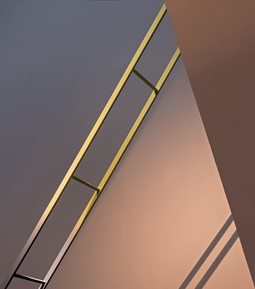 large steps up von Lus Joosten