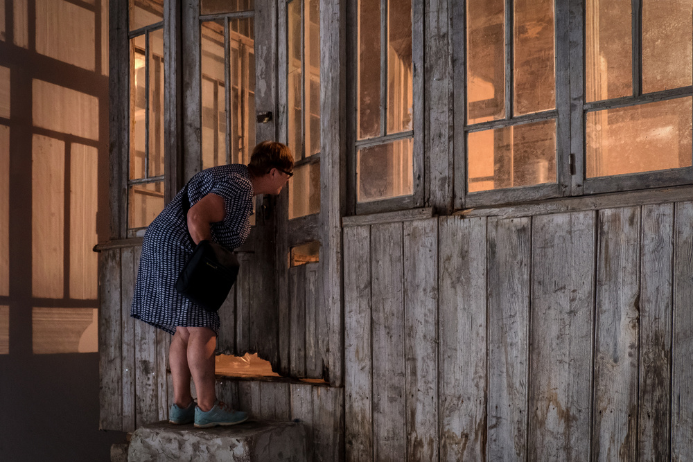 anybody home von Lus Joosten