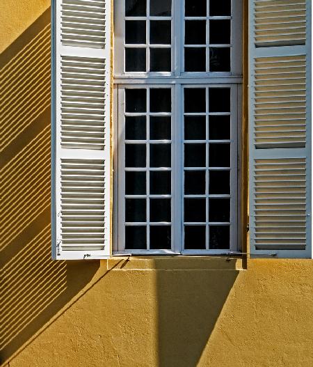 dont let the sunshine in