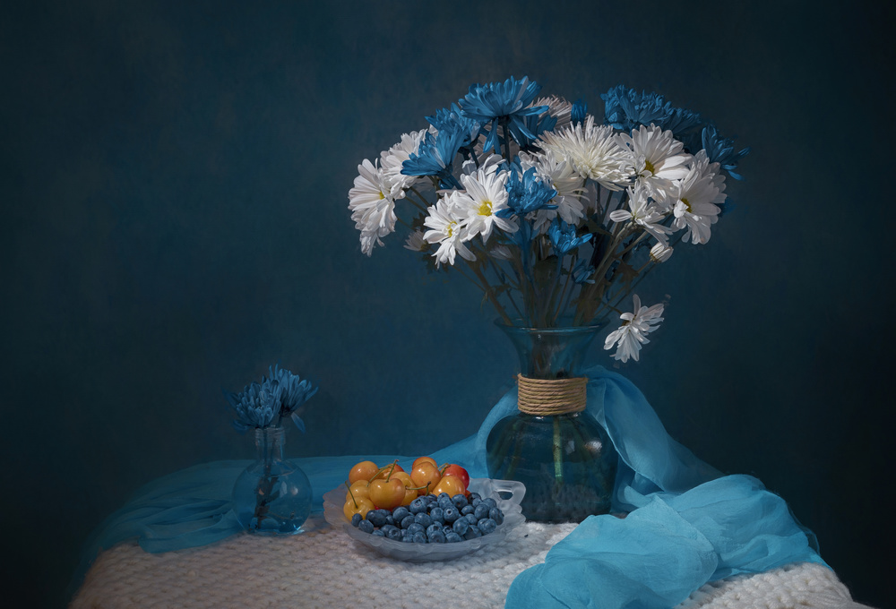 Cherry and Blue Berry von Lydia Jacobs