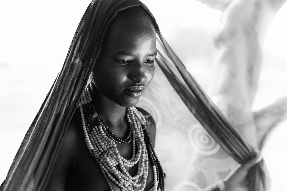 Arbore Girl von Lynn Fraser