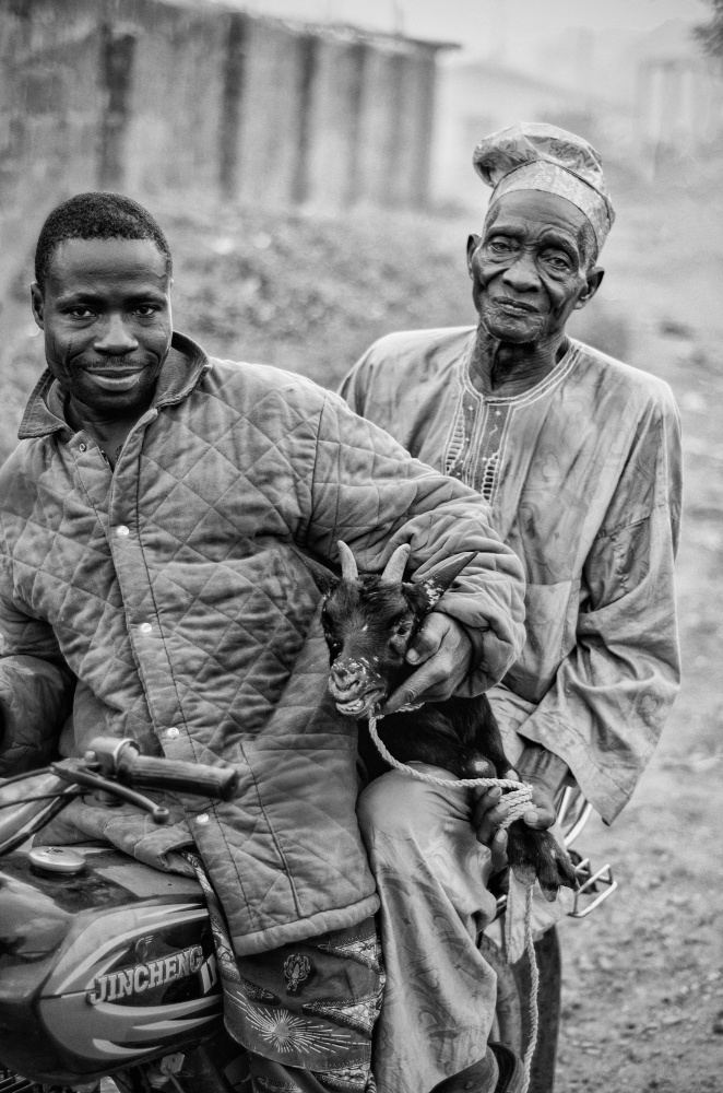 On the way to the market von mallal moshe