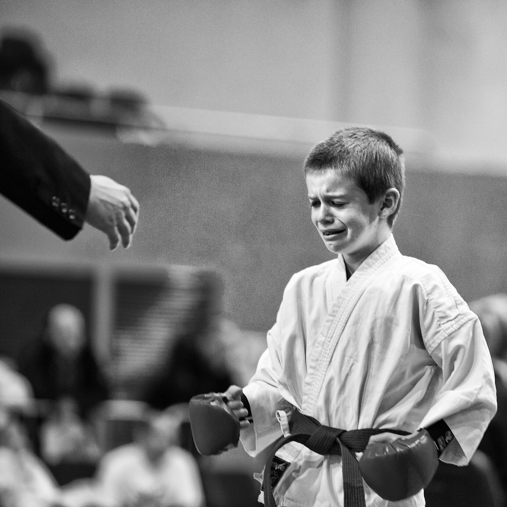 The man never gives up I von Marcel Rebro