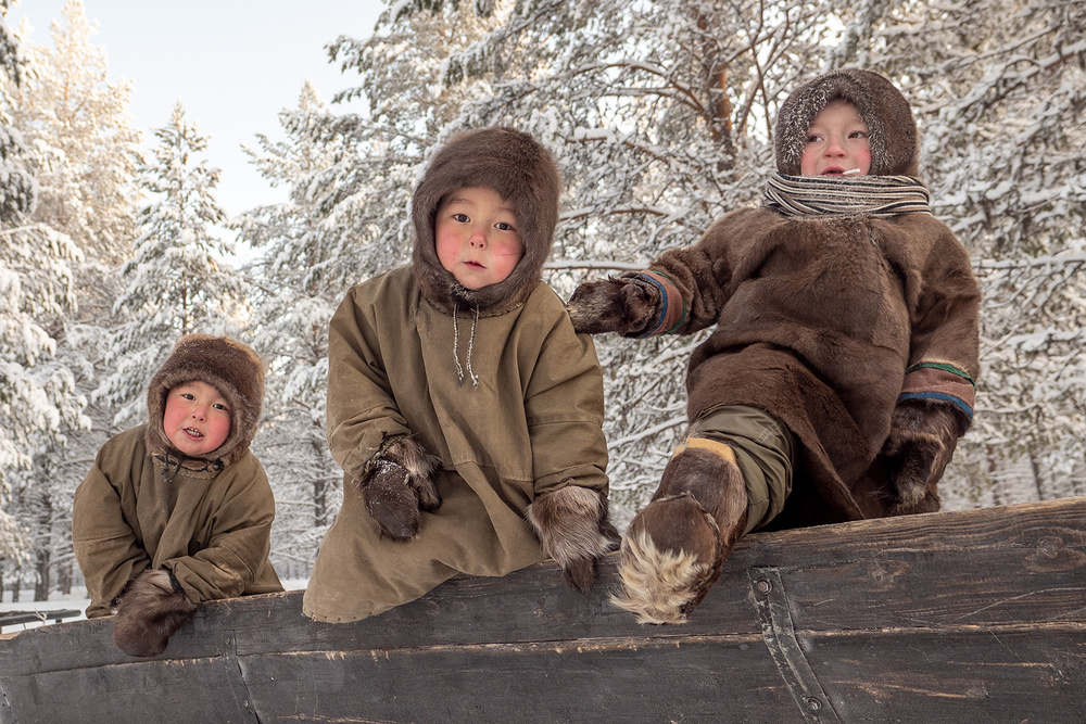 Kids games in Northern Russia von Marcel Rebro