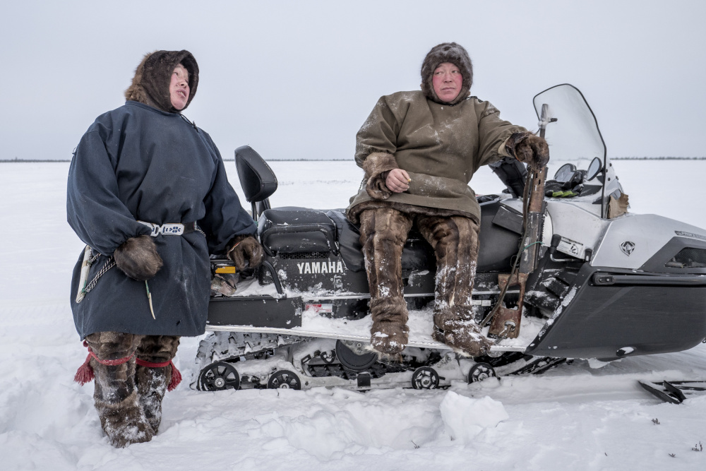 Break during wolf hunting von Marcel Rebro