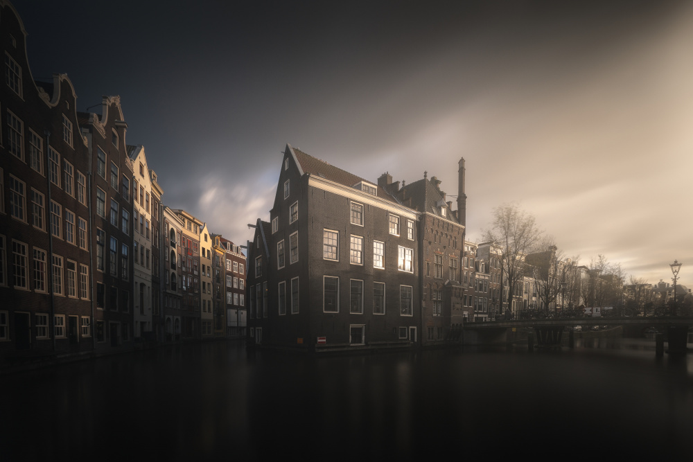 Floating yellows von Marco Bruna