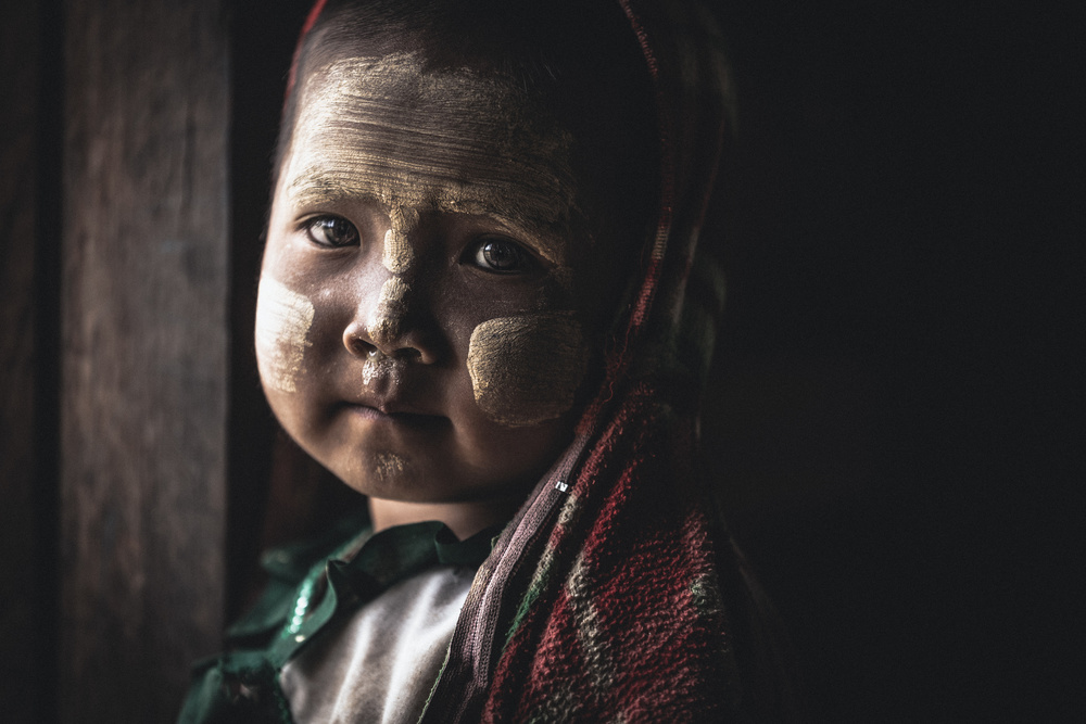 Eyes of  Burma von Marco Tagliarino