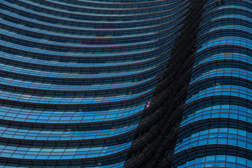 The blue stripes von Marco Tagliarino