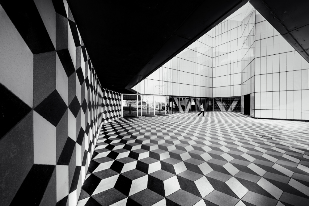 Shapes and dimensions von Marco Tagliarino