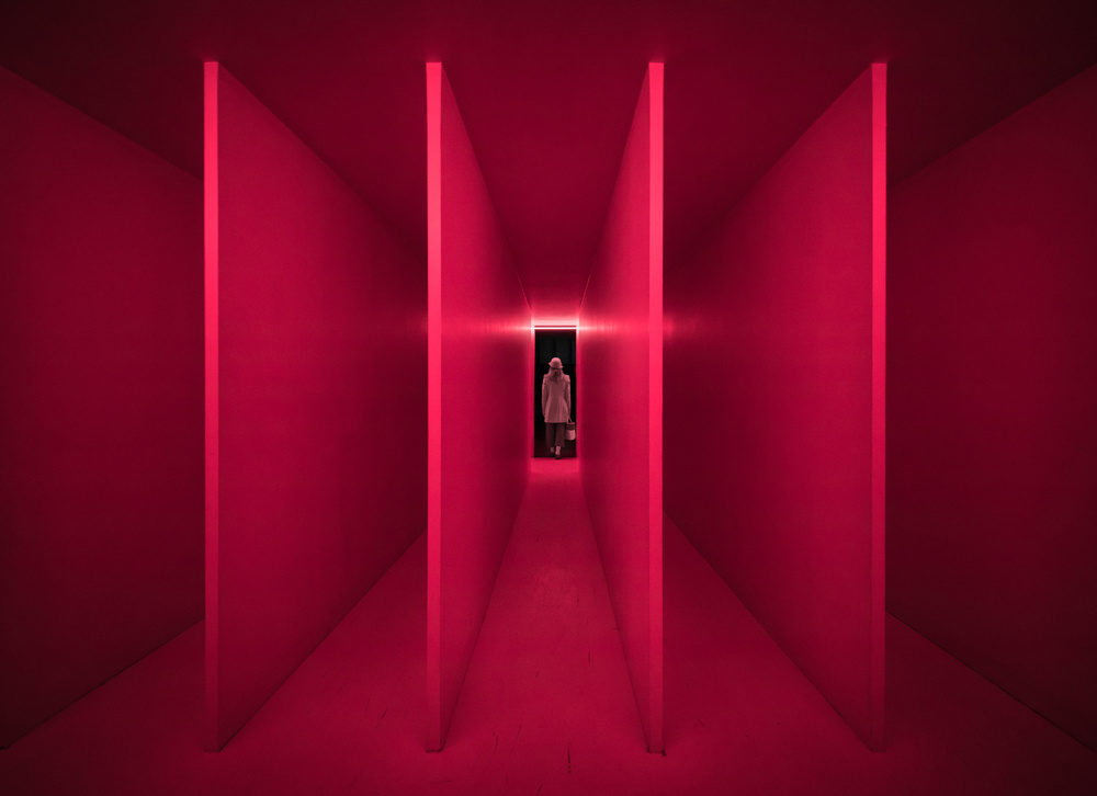 Red dimension von Marco Tagliarino