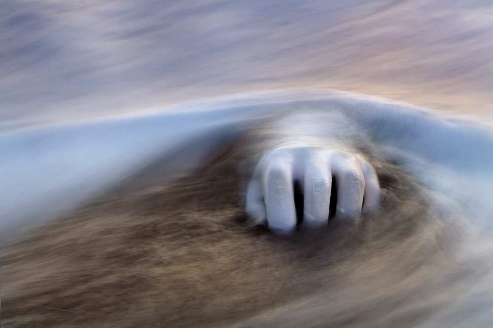 Drowning von Maria Kaimaki