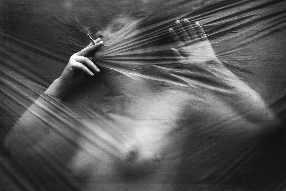 Smoke von Marius Cinteza