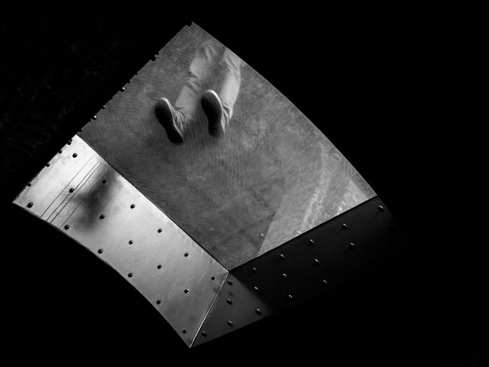 levitation von Marius Surleac