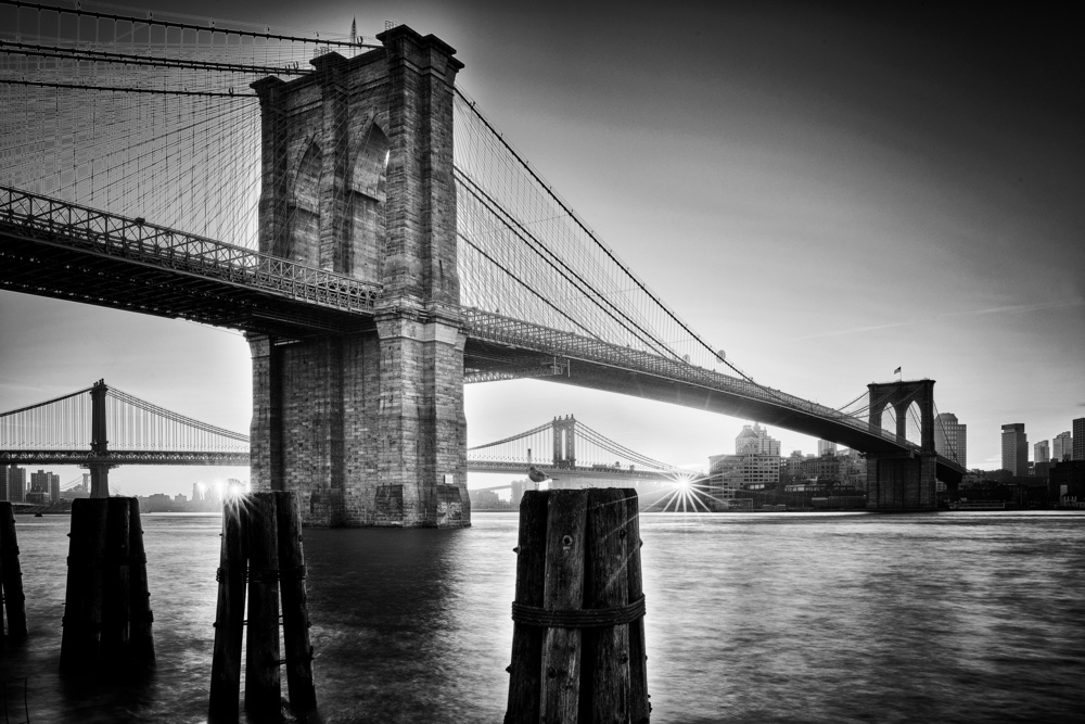 Brooklyn Bridge - sunrise von Martin Froyda