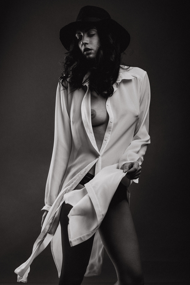 Simona von Martin Krystynek MQEP