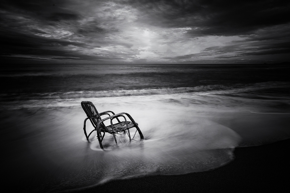 La sedia 2 von Massimo Della Latta