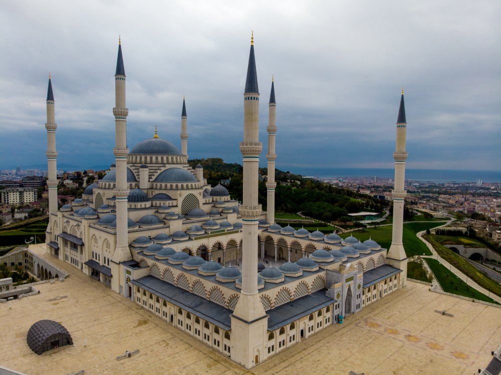 Camlica mosque Istanbul von Maxim Kibrik