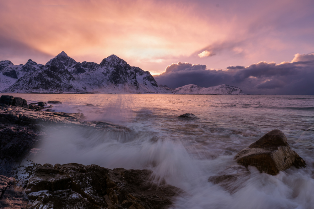 Stormy Sea von Maymayphoto