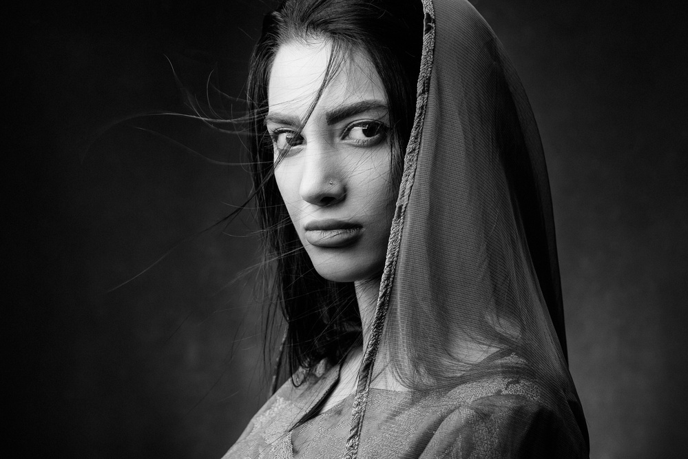 Donya von Mehdi Mokhtari