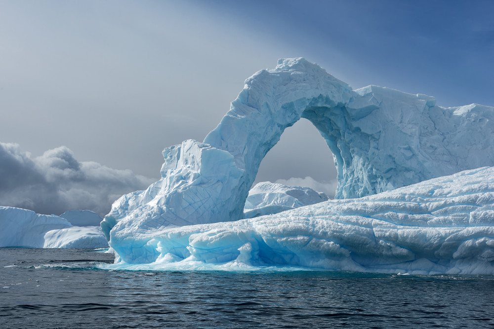 Delicate Arch in Antarctica von Mei Xu