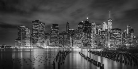 NEW YORK CITY Monochrome Impression bei Nacht | Panorama