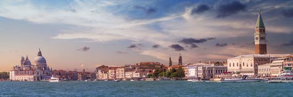 VENEDIG Idyllische Abendimpression | Panorama  von Melanie Viola