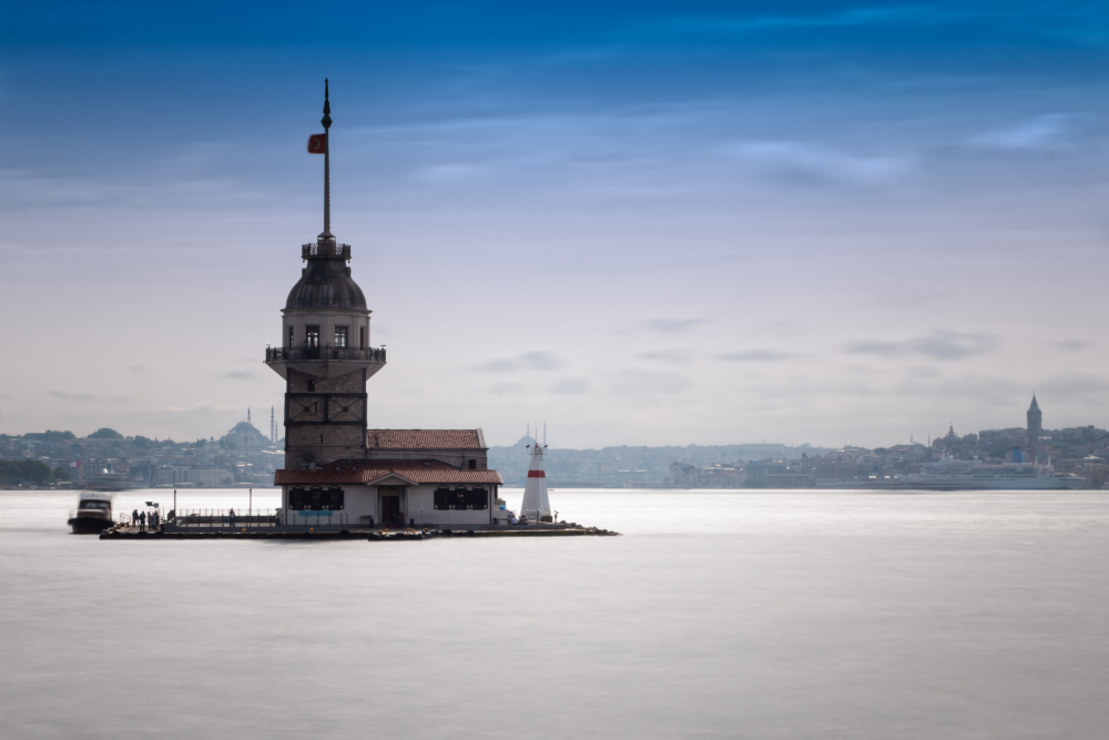 Maiden Tower... von Merthan Kortan