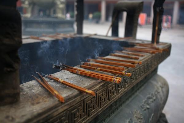 Räucherstäbchen von Michael Bär