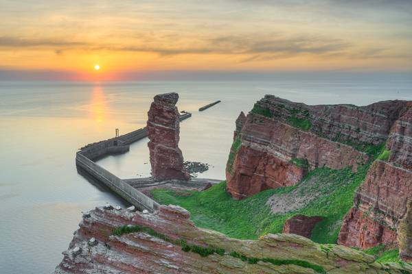 Lange Anna Helgoland bei Sonnenuntergang von Michael Valjak