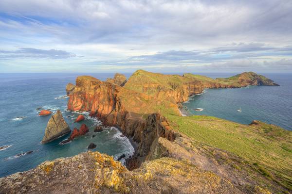 Ponta de São Lourenço auf Madeira in der Abendsonne von Michael Valjak