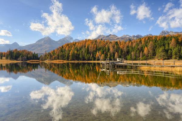 Stazersee im Engadin in der Schweiz von Michael Valjak