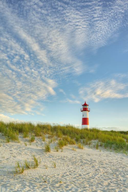 Sylt Leuchtturm List-Ost am Abend von Michael Valjak