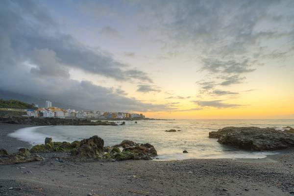 Teneriffa Abends am Playa Jardin in Puerto de la Cruz von Michael Valjak