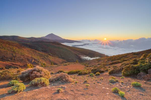 Teneriffa Sonnenuntergang mit Blick zum Teide von Michael Valjak