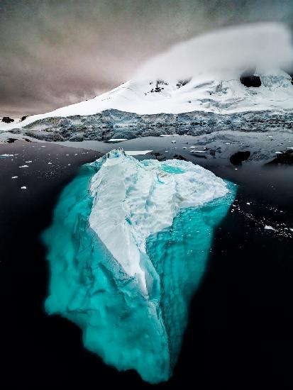 Moving iceberg