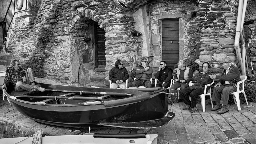 gossip von Mihai Ian nedelcu