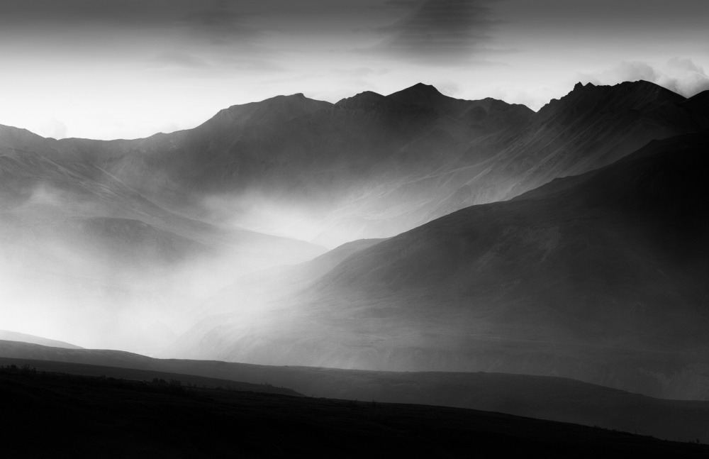 A Mountain Morning von Mike He