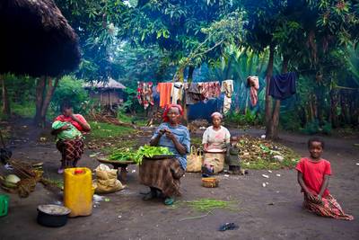 Menschen im Dorf in Äthiopien, Afrika.
