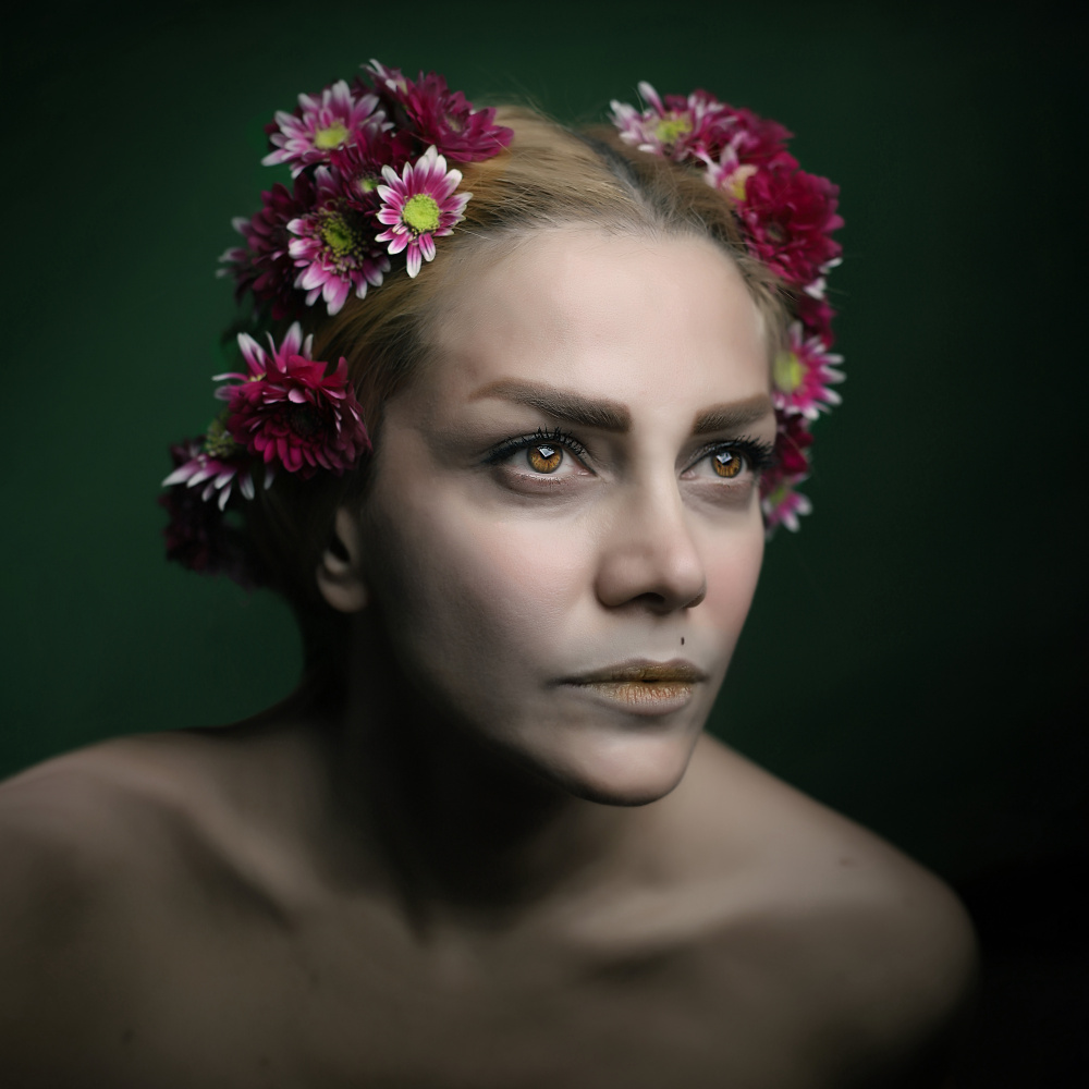 Persian Girl von Moein Hasheminasab