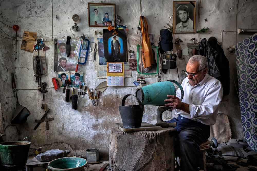 The latest bucket maker von Mohammadreza Momeni